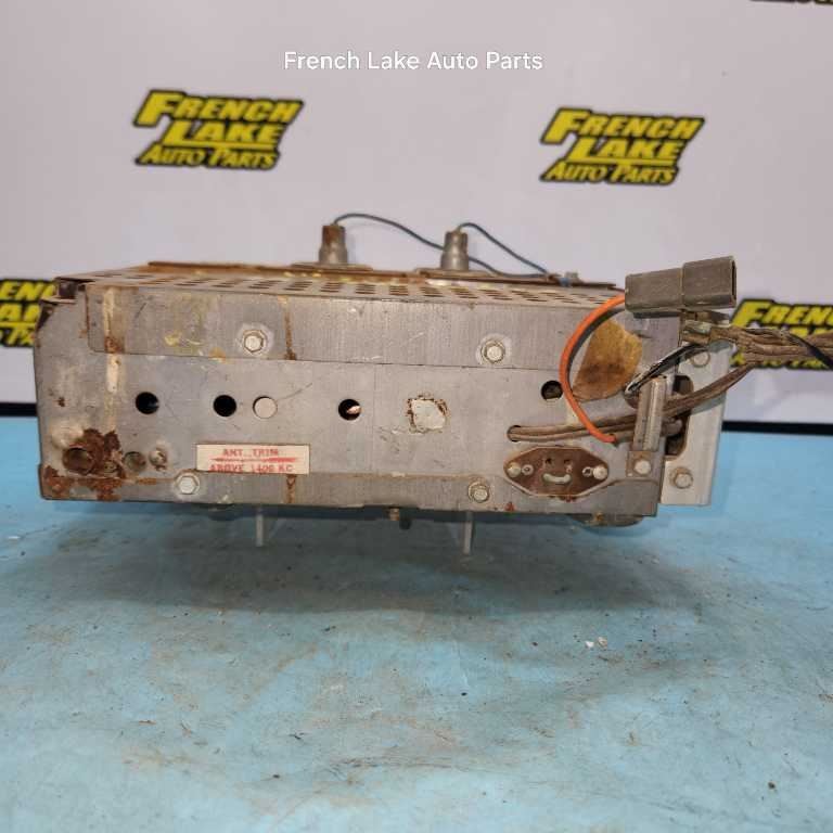 UNTESTED AM Radio MODEL 343 Fits 1963 CHRYSLER NEW YORKER 1240873