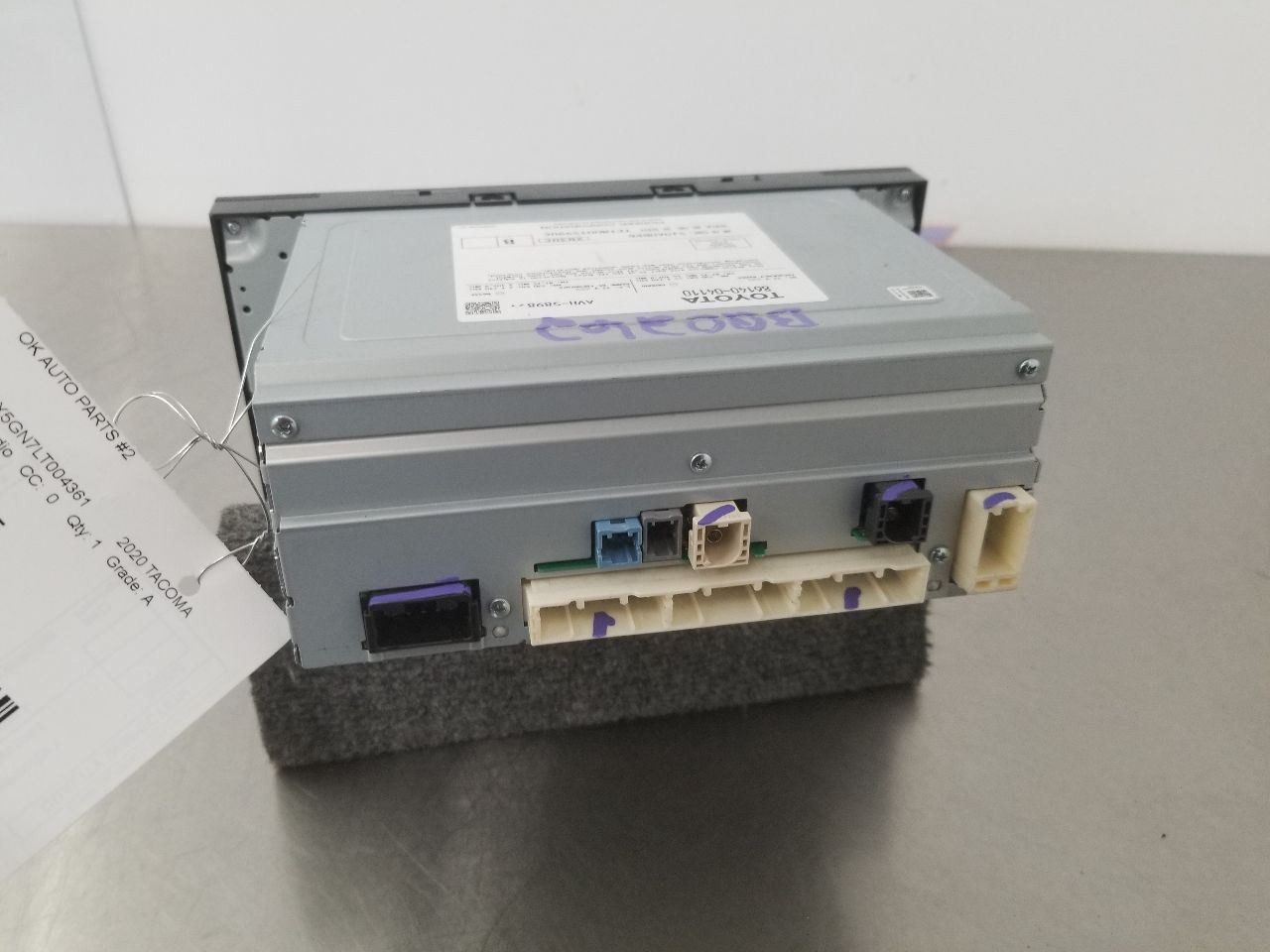 20 TOYOTA TACOMA SR 2WD 4X2 2.7L RADIO AUDIO DISPLAY AND RECEIVER 8614004110 OEM