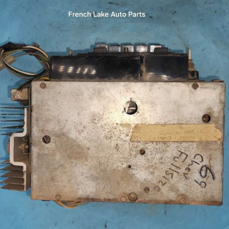 PARTS ONLY A/M Radio 7307525 Fits 1969 CADILLAC ELDORADO 1245964