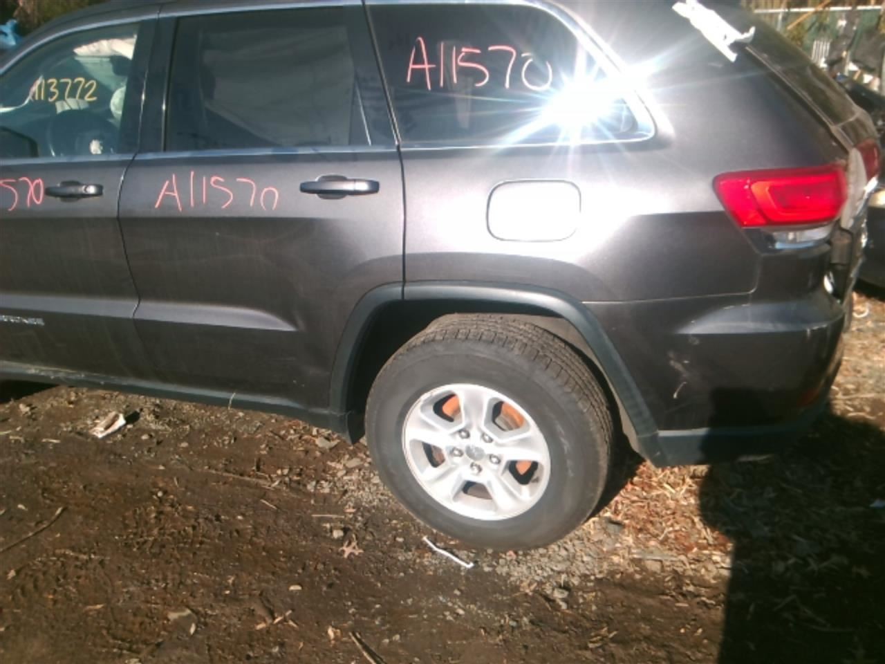 Audio Equipment Radio Receiver 5.0″ Screen Sirius Fits 14 GRAND CHEROKEE 563643