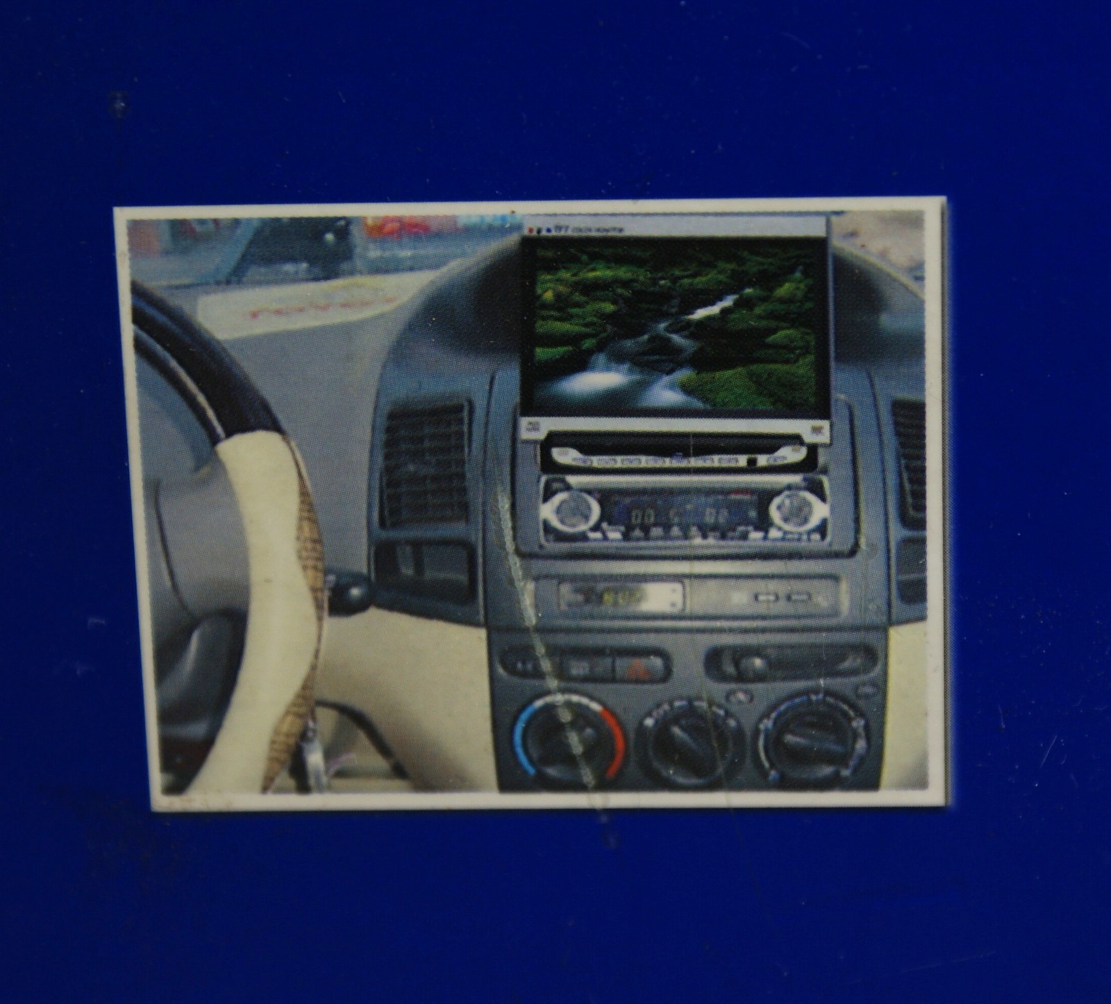 AutoMobile 7 Inch 1 DIN 12V Mounted Car DVD CD Player 4x45W UN-Tested PLS READ