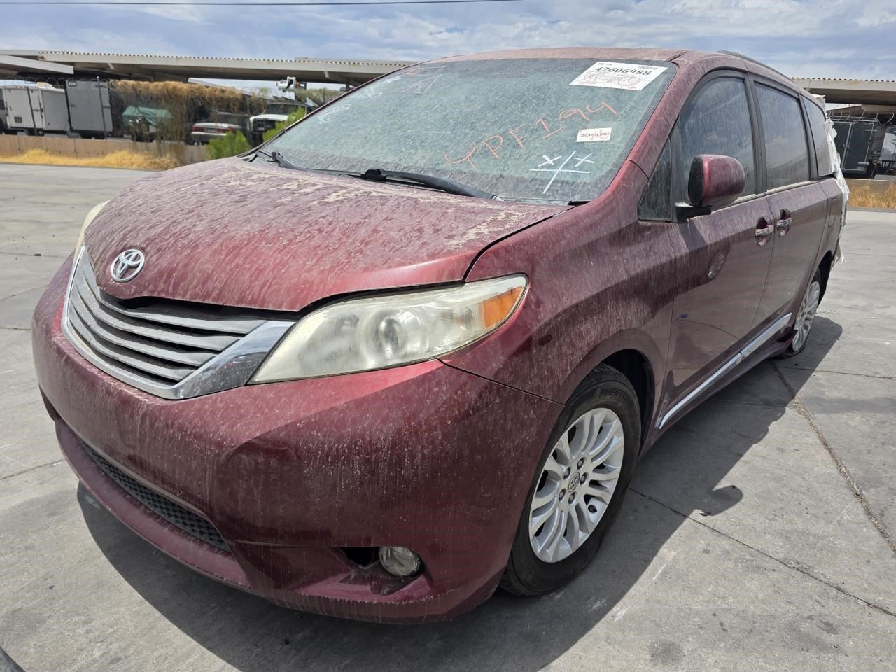 Audio Equipment Radio Display And Receiver ID E7027 Fits 11-14 SIENNA 33176776