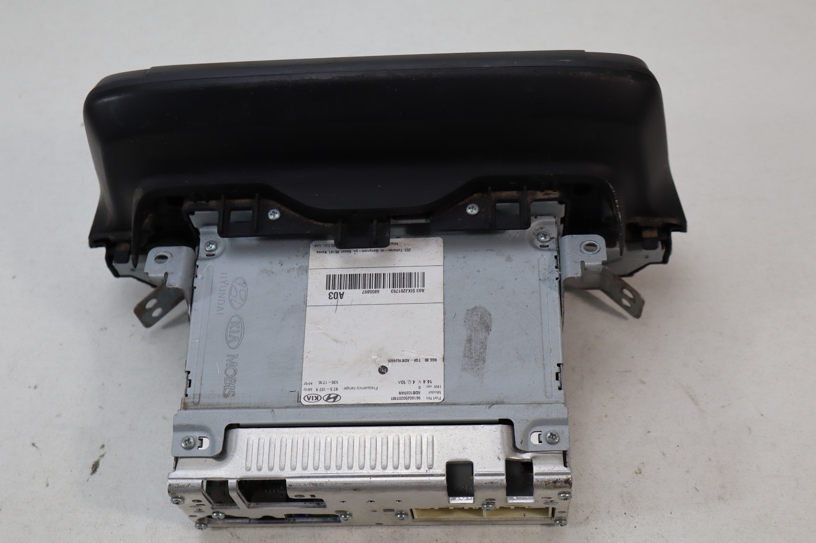 2018-2021 Hyundai Kona Radio Media Information Display Screen 96160J9020TMT OEM