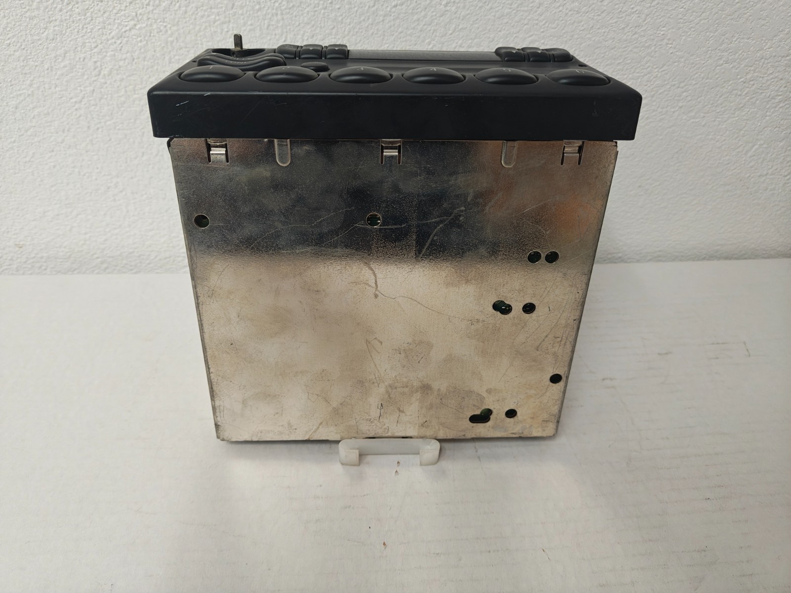 OEM Ford Explorer AM and FM Radio, does not have Cassette Player F77F-19B131-AA