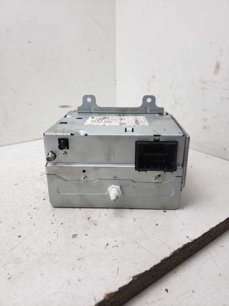 2011-2012 Chevrolet Camaro Radio AM FMXM-CD-MP3 Stereo Receiver OEM 429537
