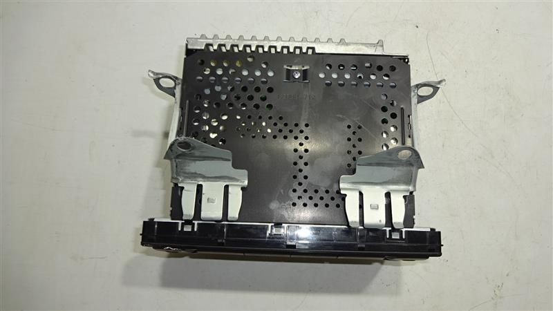 RADIO NO NAVIGATION FACE ID 16860 FITS 05-06 CAMRY 613401