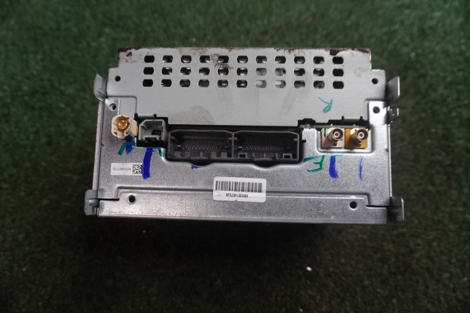2013 2014 DODGE JOURNEY RADIO RECEIVER CD PLAYER UNIT OEM P05091919AB