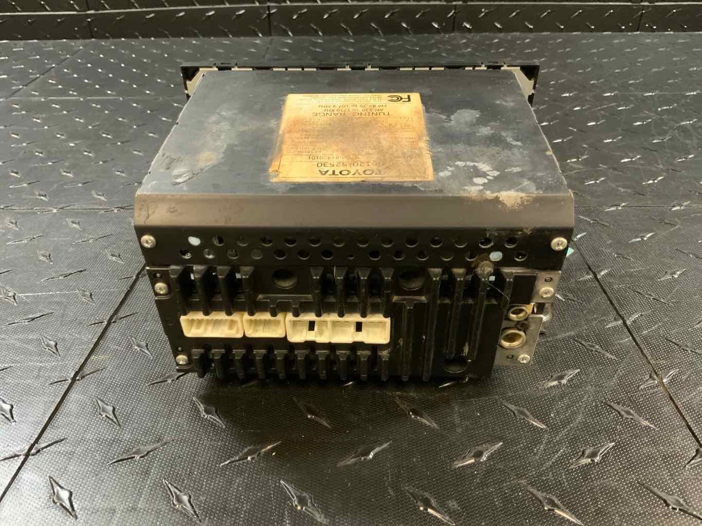 06-07 Toyota 4Runner AM FM CD MP3 WMA Stereo Radio Reciever 8612052530