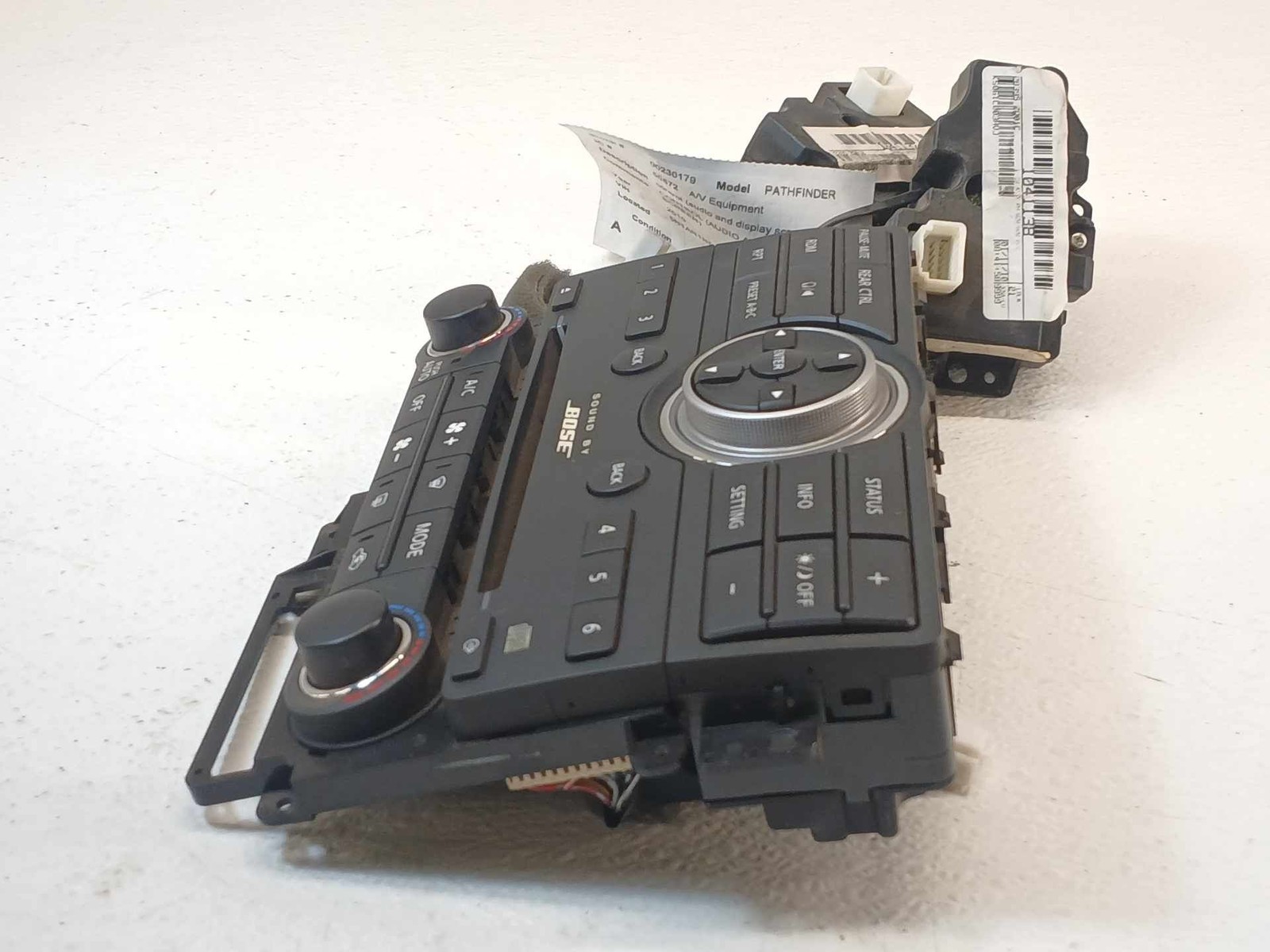 06-12 Nissan Pathfinder Audio & Control Display Screen *May Need Programming*