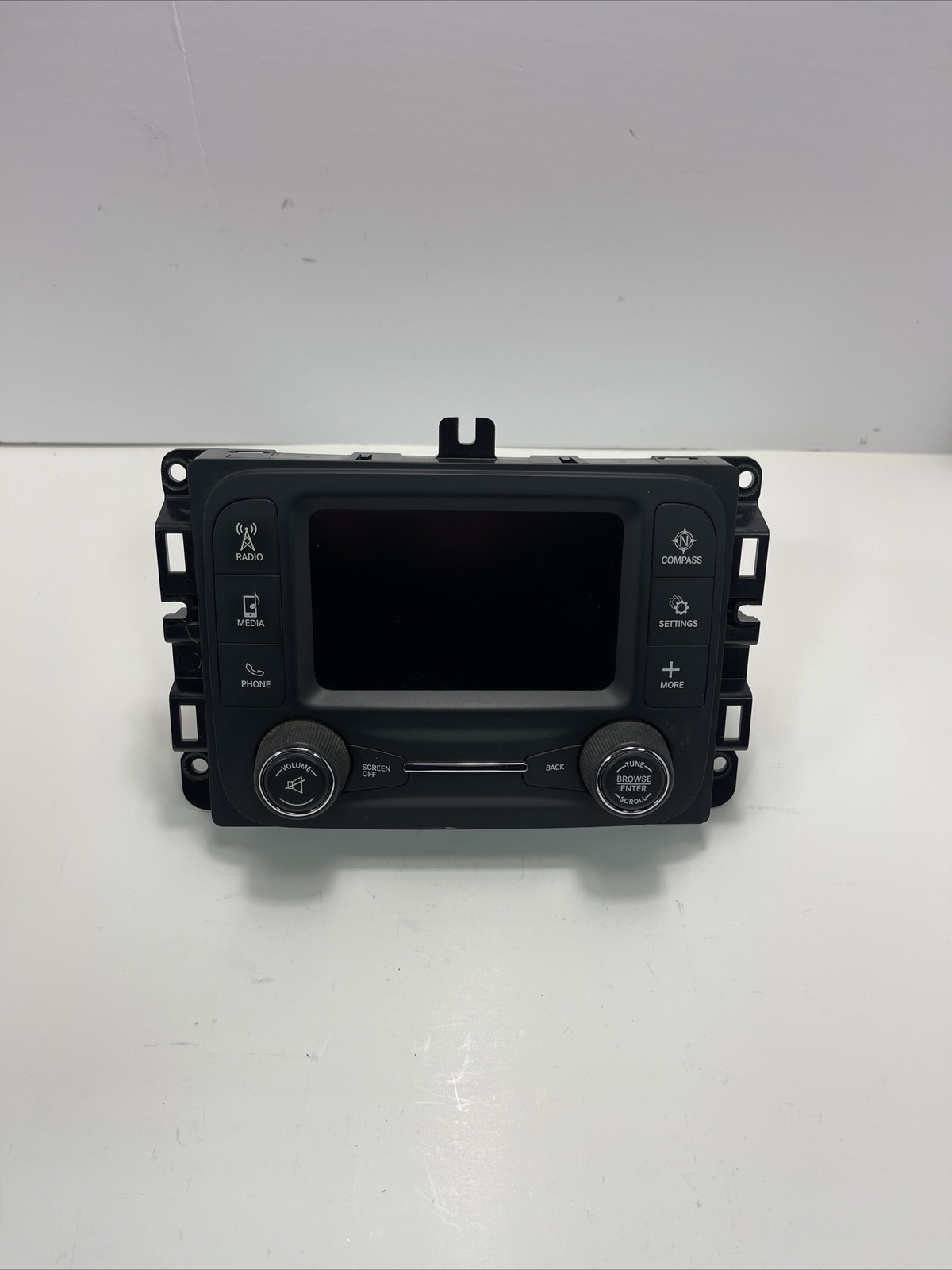 2013 – 2016 Dodge RAM 1500 Radio Receiver Information Display Screen P68228668AD