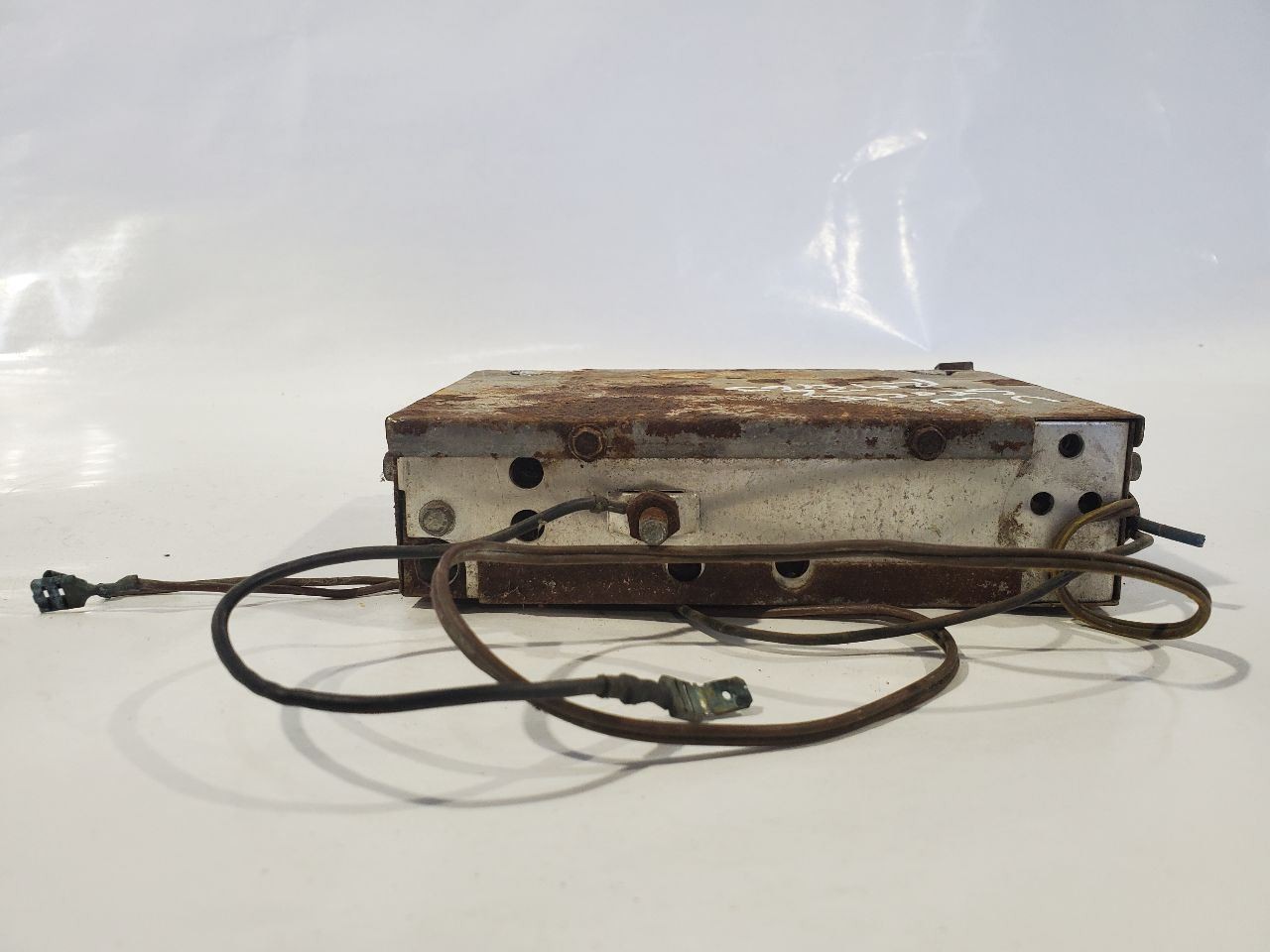1968 1970 Volkswagen Beetle OEM Sapphire XV Untested Radio Sold As Is