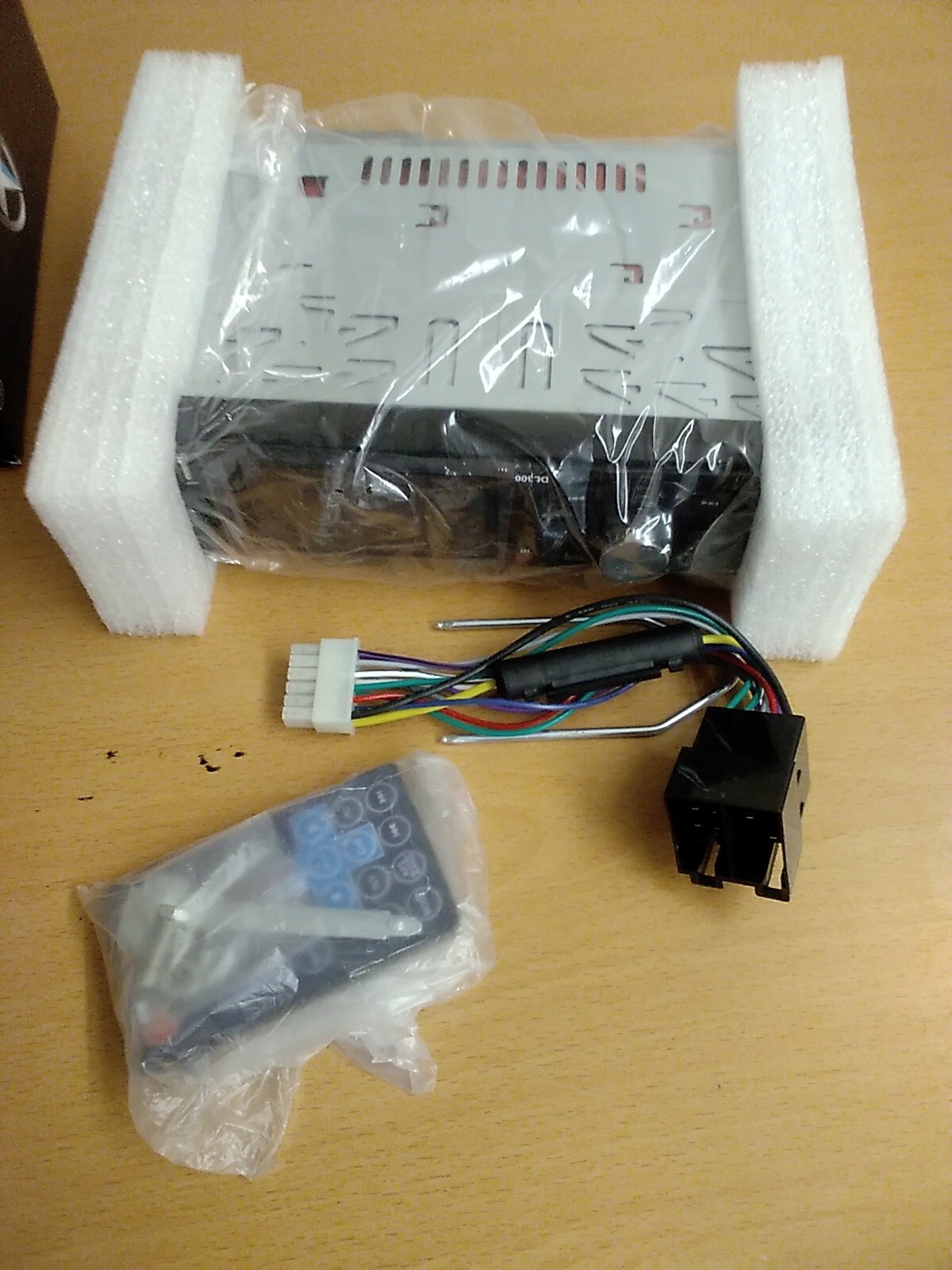 Xtrons DL300 Car MP5 Player – Remote Controlled, ❤️CHARITY