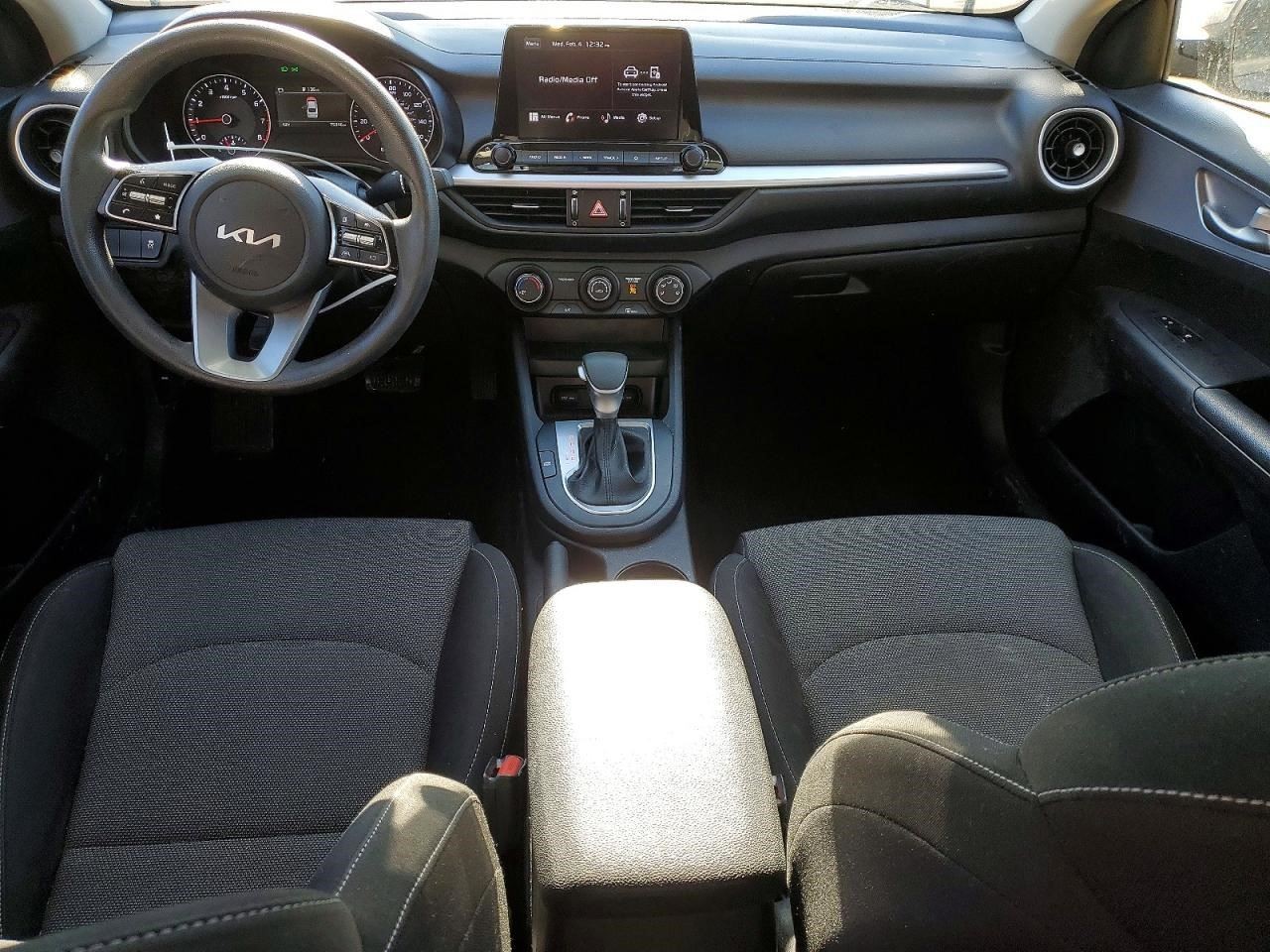 Audio Equipment Radio Display And Receiver Sedan Fits 22-24 FORTE 2123256