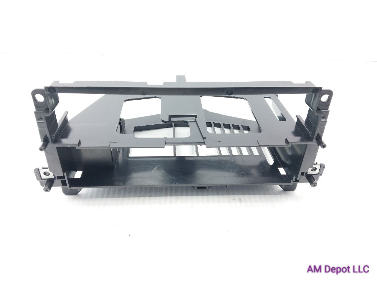 2000 BMW 330xi 330i 325i 325xi E46 Instrument Panel Radio Support Bracket Upper