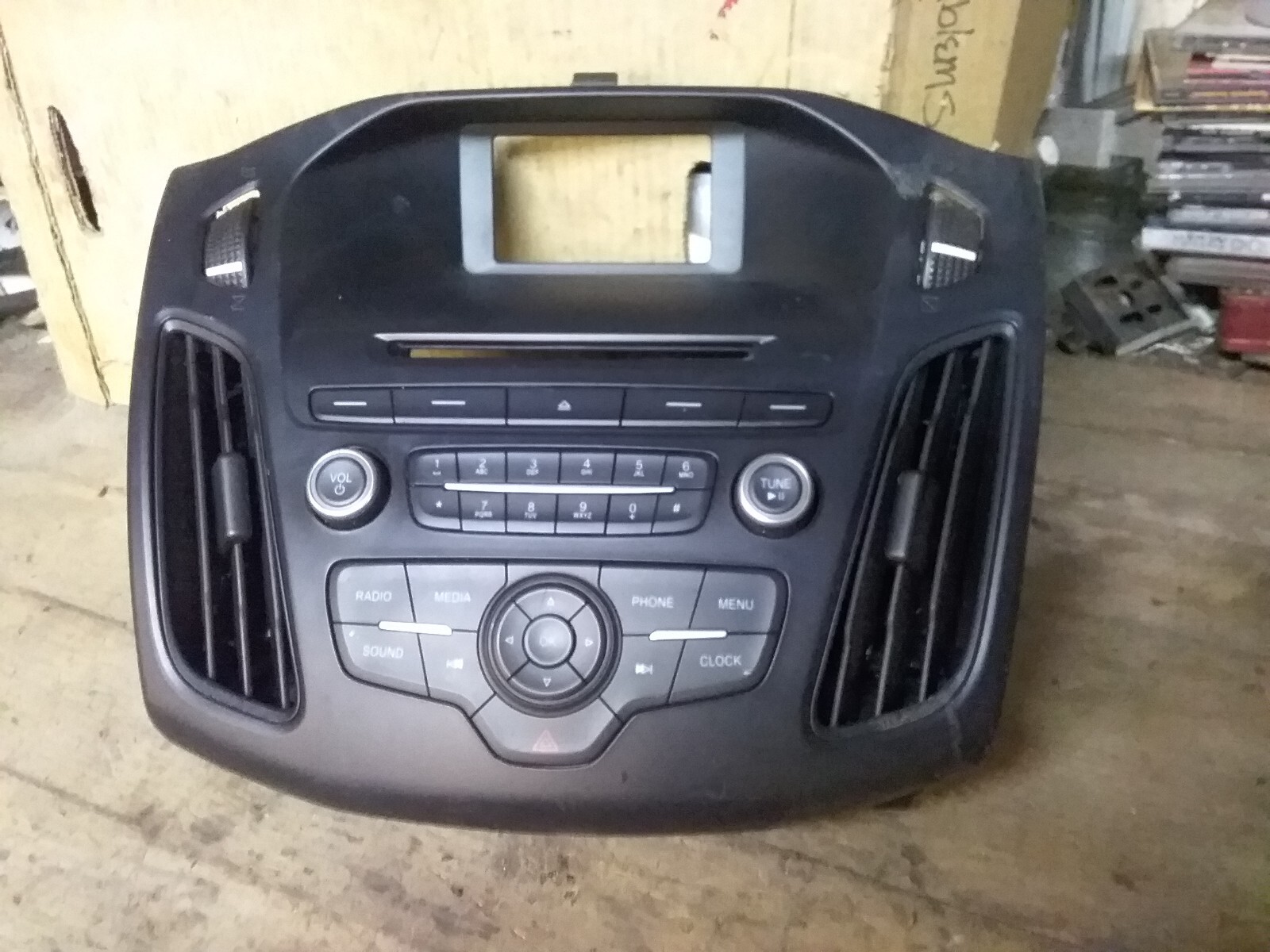 2015-2016 FORD FOCUS RADIO CD PLAYER NON NAVIGATION-NON NON SATELLITE 2015-2016