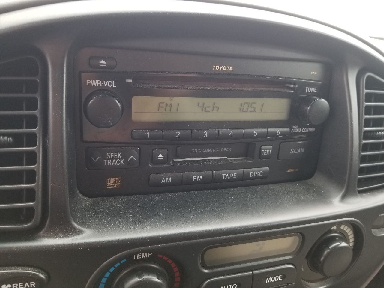04 2004 TOYOTA SEQUOIA RADIO AUDIO RECEIVER 861200C071