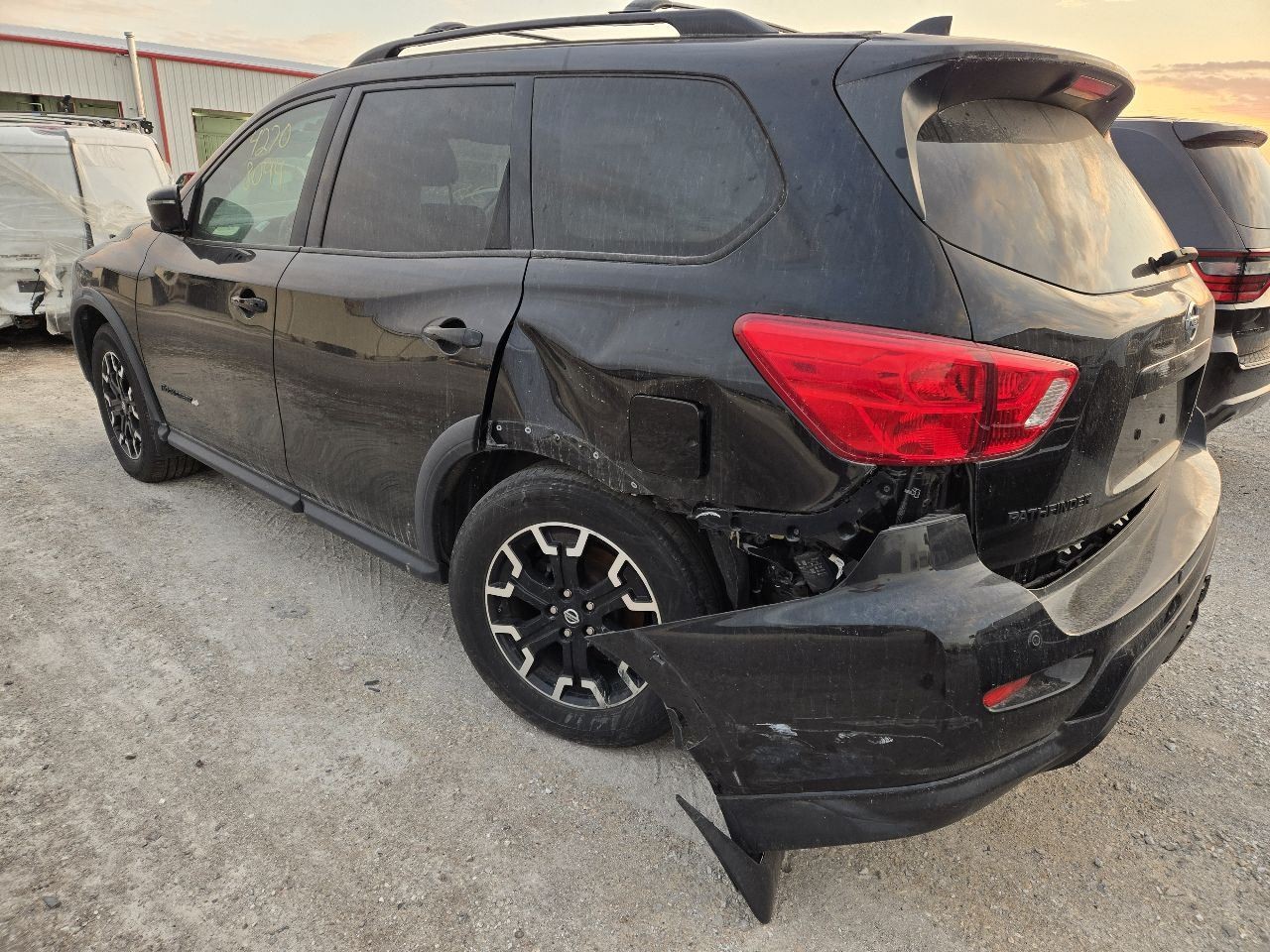 2017-2020 Nissan Pathfinder Radio Receiver without Rear Entertainment System