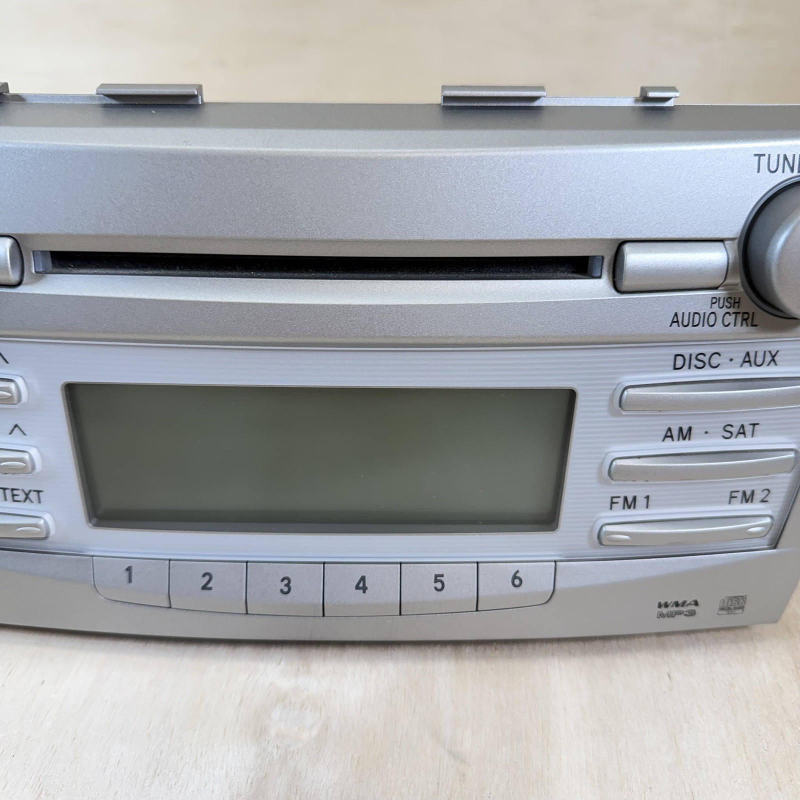 Toyota OEM Car Stereo Radio 86120-06480 CD MP3 WMA Satellite Silver Head Unit