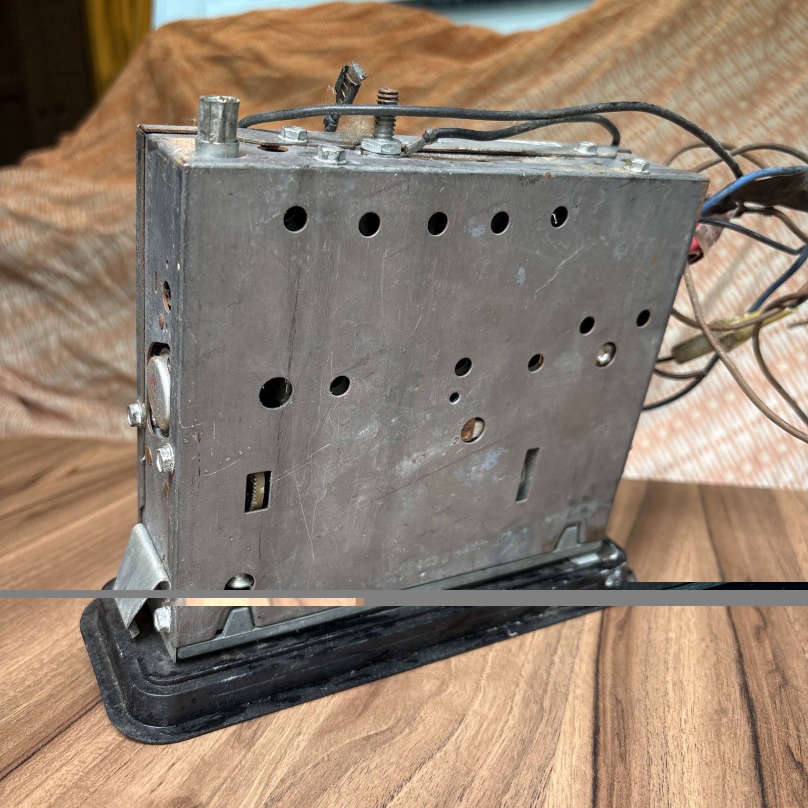 Volkswagen VW Beetle Bus AM/FM Radio Sapphire XIV Radio 12V