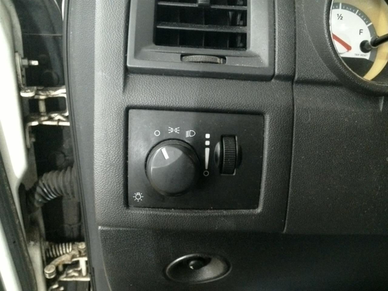 Audio Equipment Radio Display And Receiver Radio ID RES Fits 08-10 300 104889098