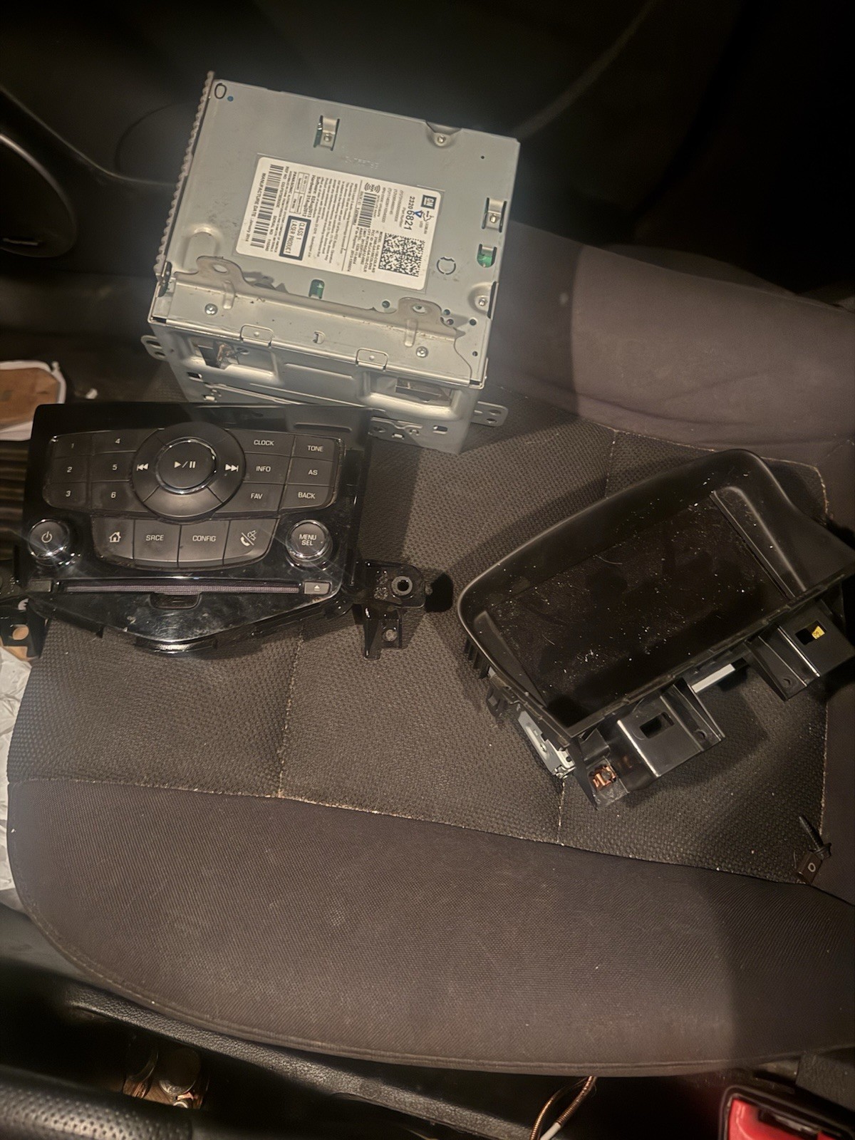 CRUZE 2012 Audio Equipment Radio 1063274