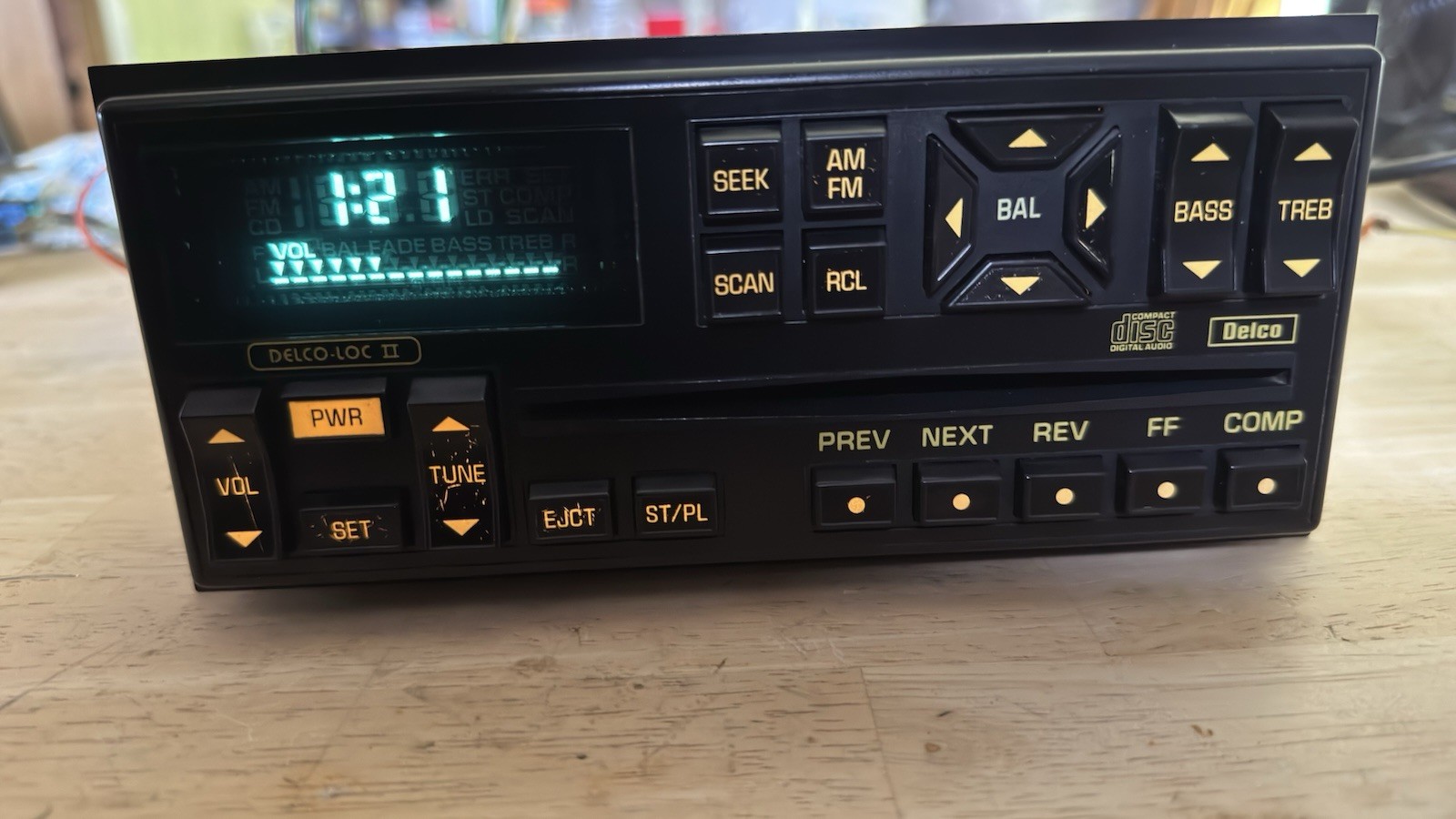 Near Mint 1990-92 Camaro Z28 Yellow Print Lettering Delco Cd Radio Refurbished