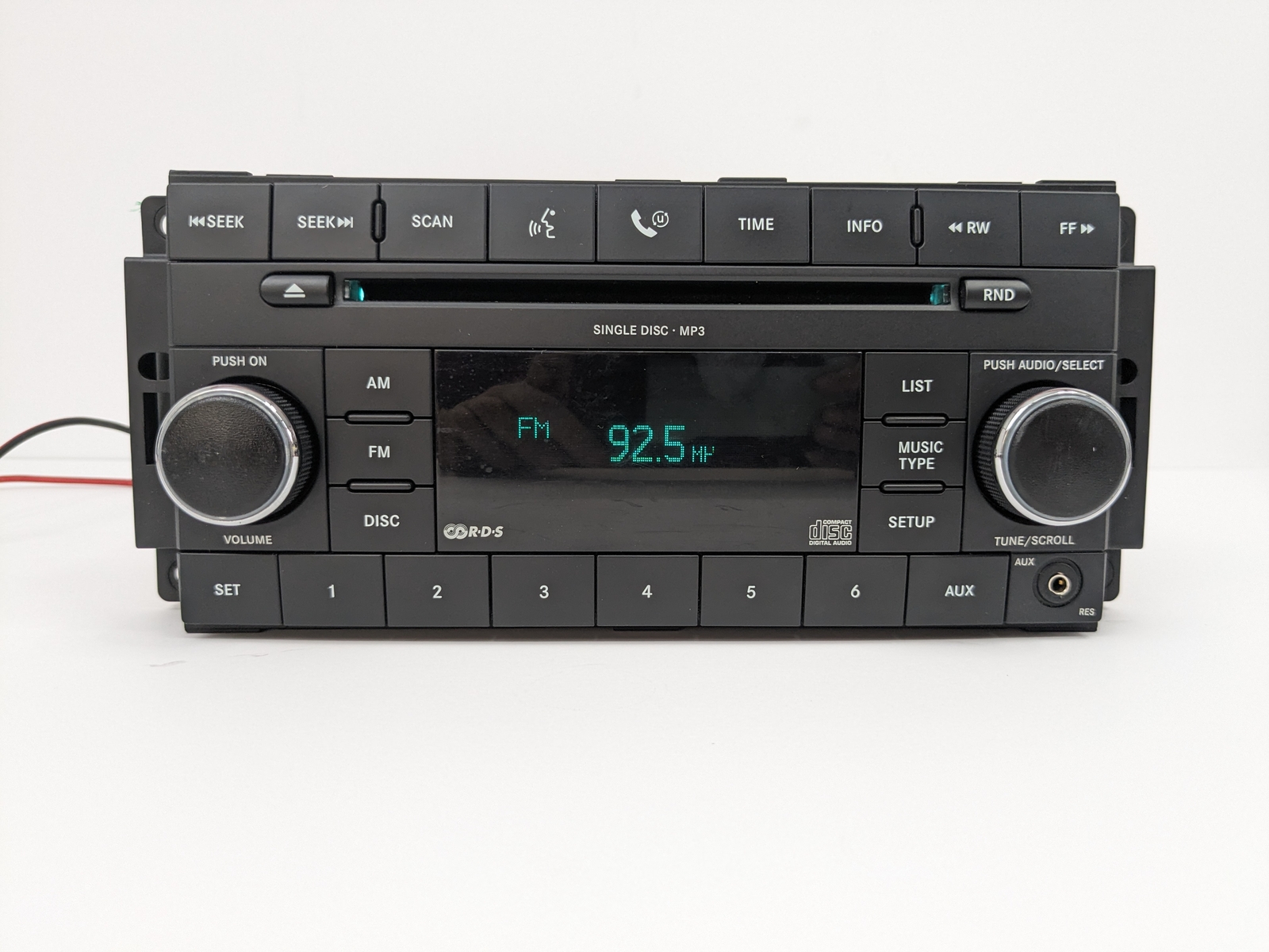 Dodge Nitro Caravan Chrysler Jeep Liberty Radio Aux Mp3 08 09 2010 OEM *Cd