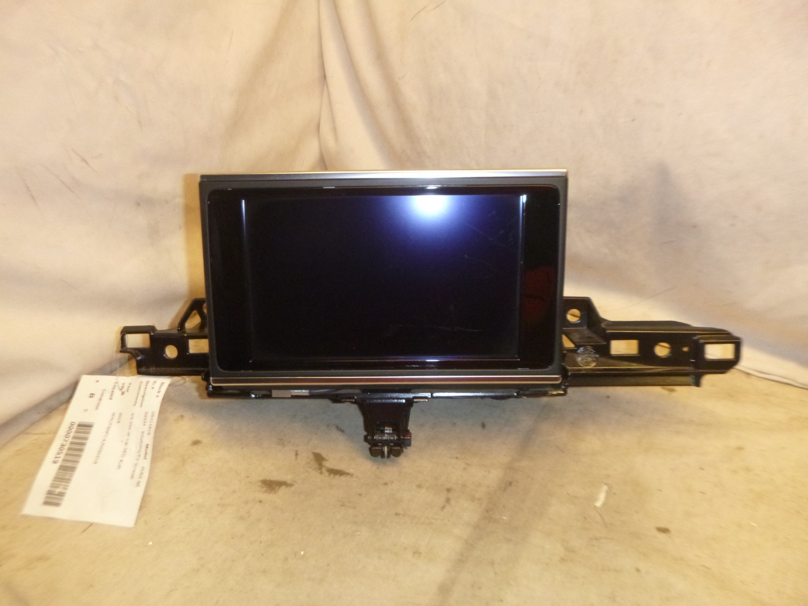 16 17 18 Audi A6 Multimedia Navigation Screen 4G1919601AE DCL02