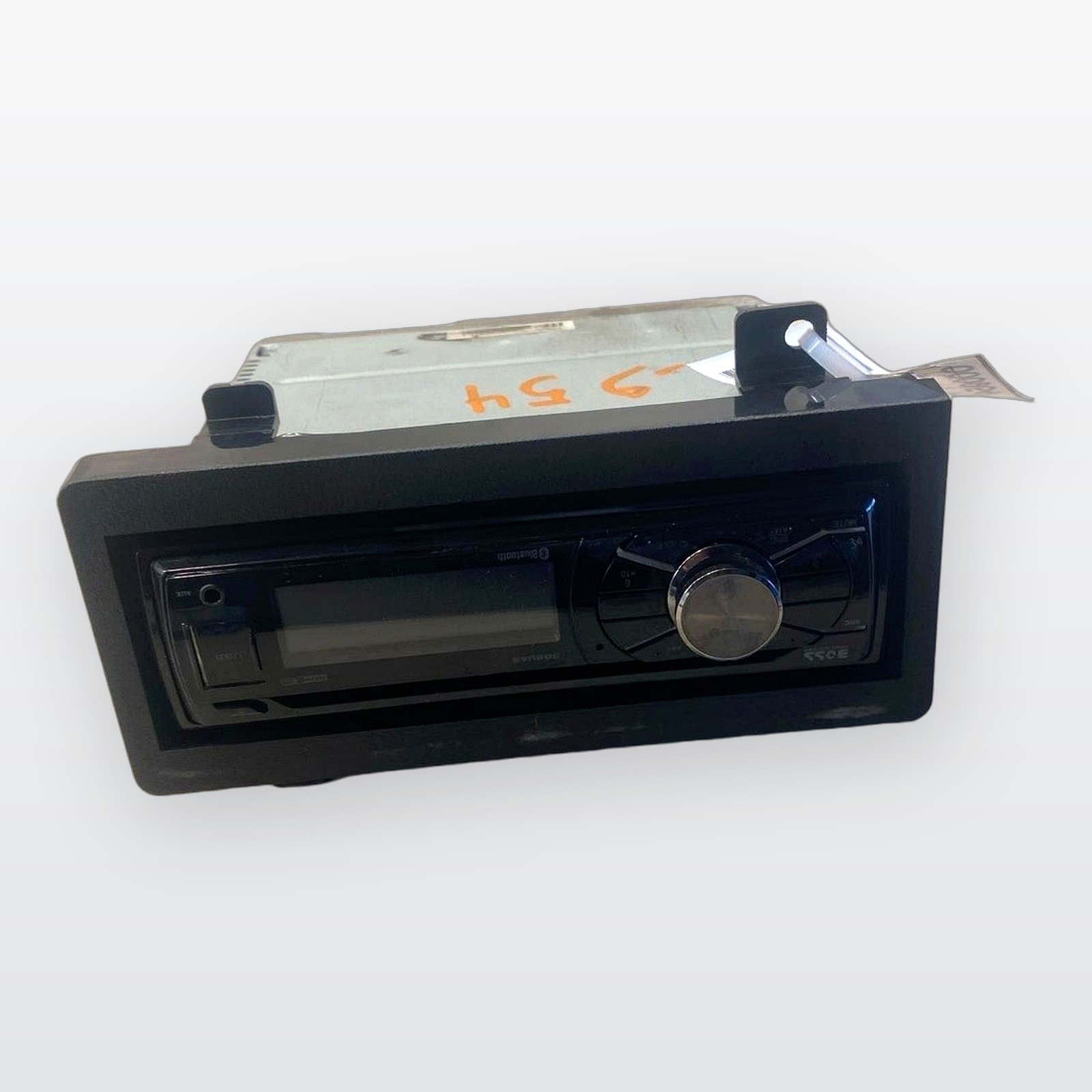 1993 – 1995 JEEP GRAND CHEROKEE Radio Receiver CD player Boss Audio System