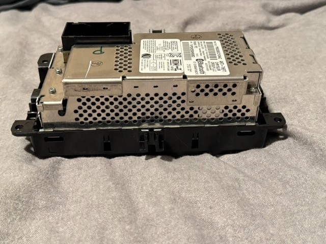 Dodge RAM 2013-2019 RADIO VP2 RADIO AM FM Phone BlueTooth Uconnect Multi Media