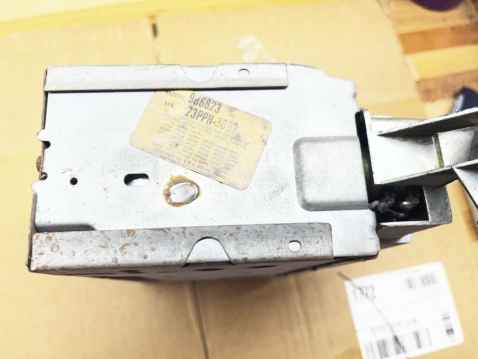 1967-68 Camaro / Firebird AM Push Button Radio Assembly, Factory OEM!
