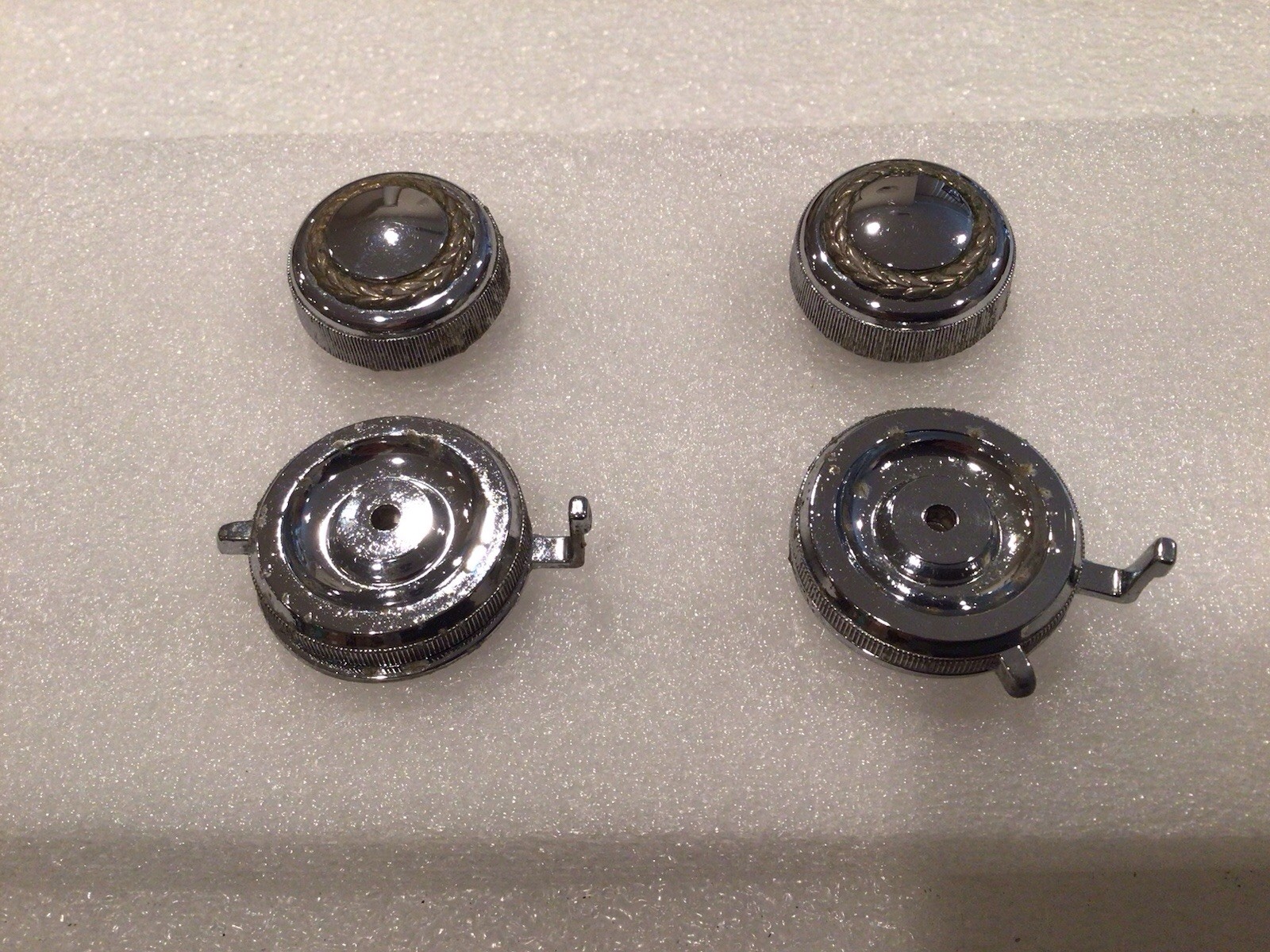 79 80 81 82 Cadillac Delco ETR DIGITAL DISPLAY AM/FM 8-Track CB Radio KNOBS OEM