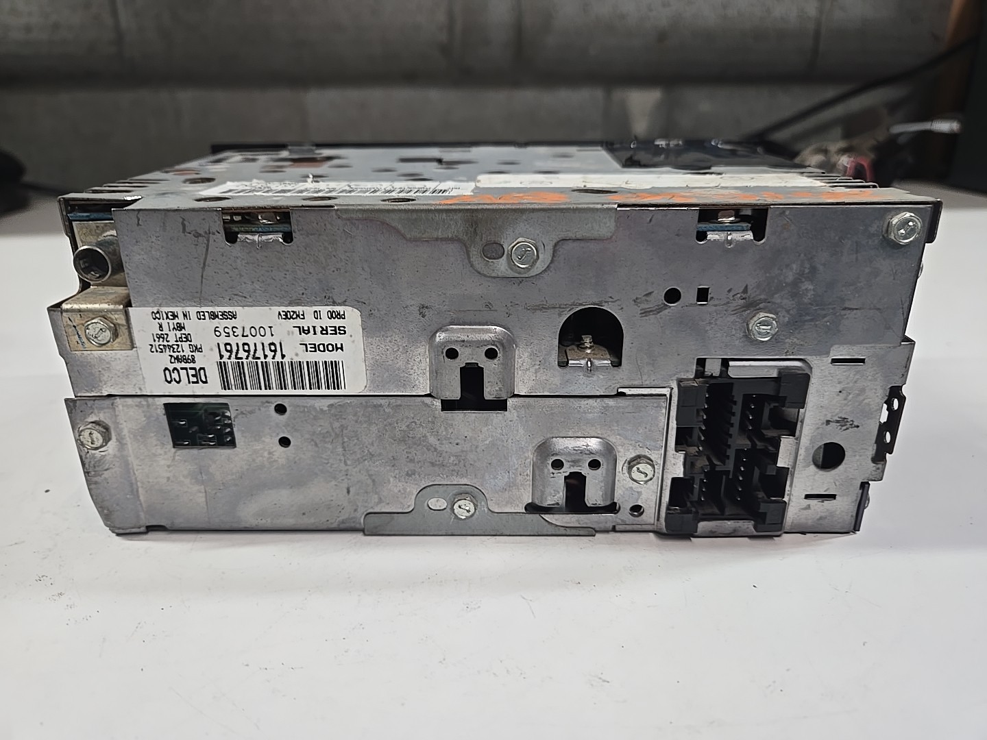94 95 96 Chevy Camaro Delco Cassette player Radio Factory