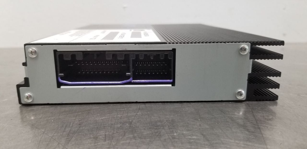 19 DODGE CHALLENGER RD7 AMPLIFIER AMP 68425657AA