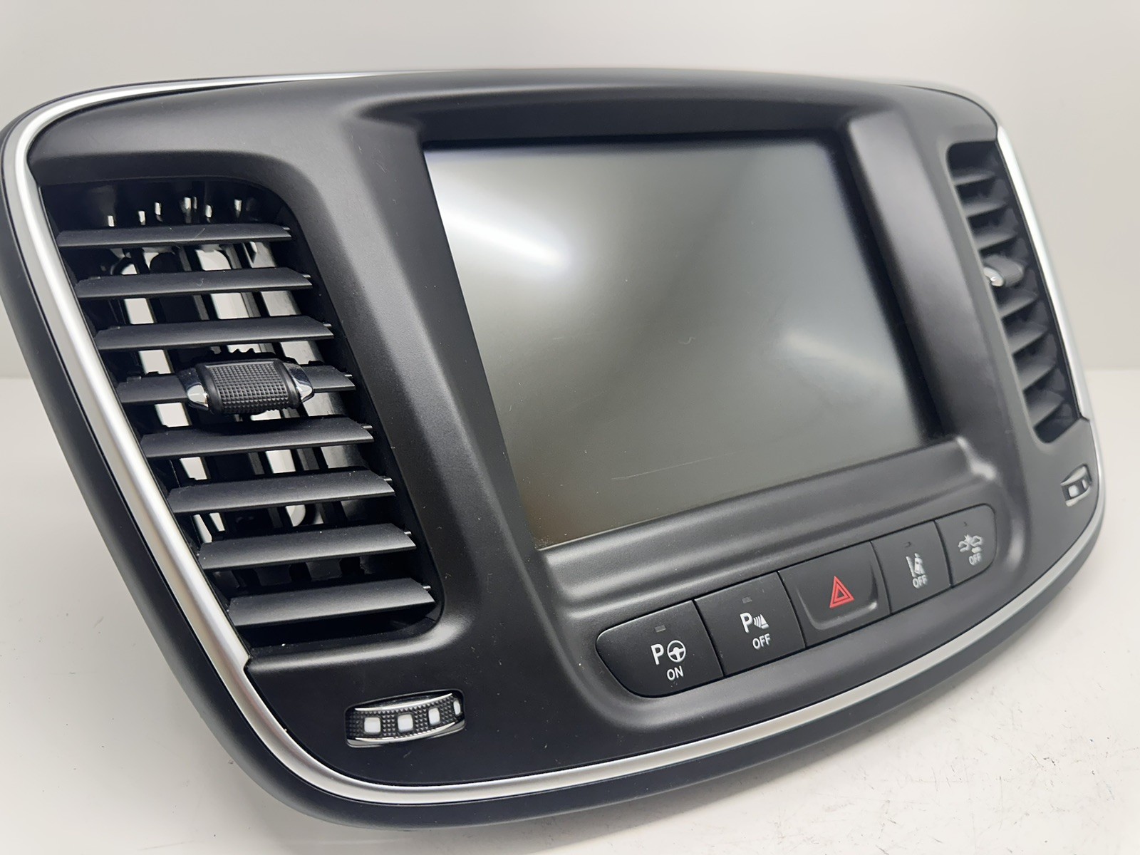 15-17 Chrysler 200 GPS Navigation UConnect VP4 RA4 Radio 8.4 Display Screen OEM
