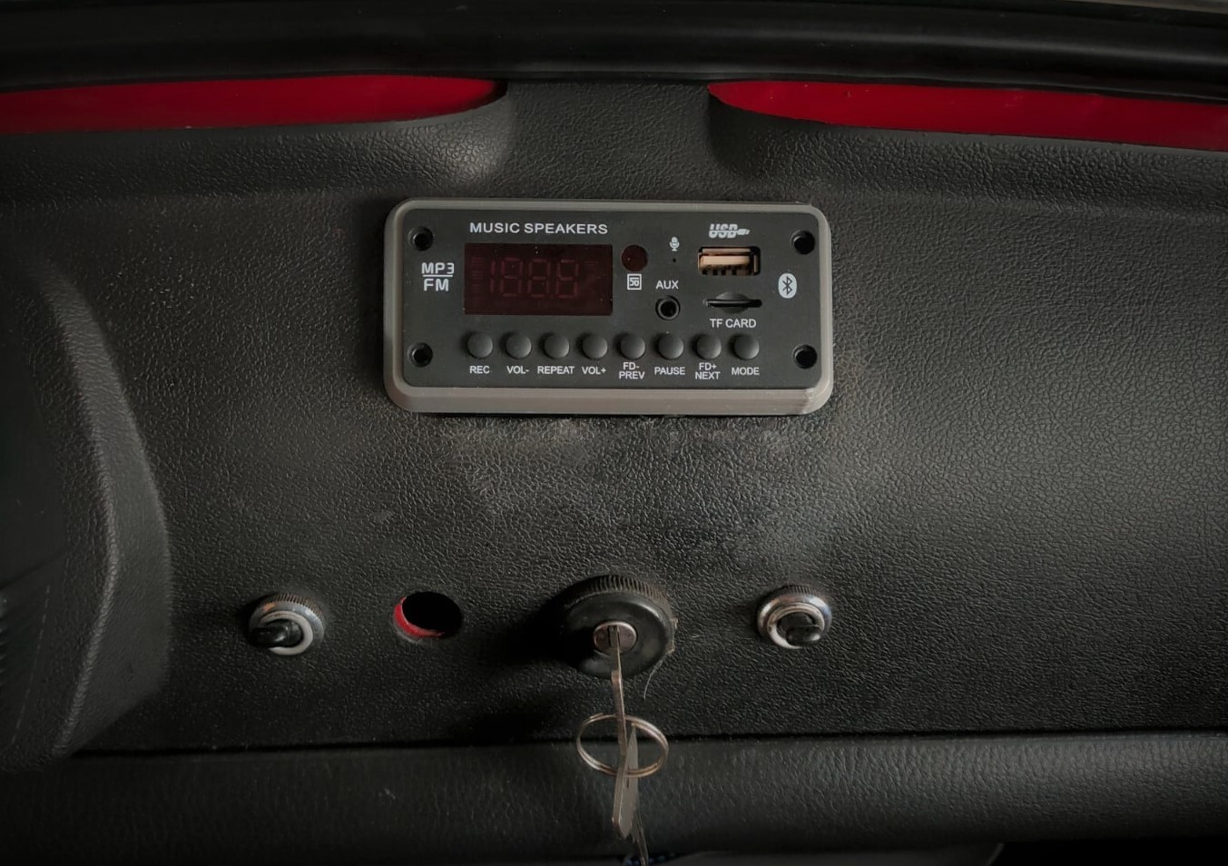 Autoradio Fiat 500 F L R 126 600 850 epoca model 2023 Stereo Bluetooth USB 60W