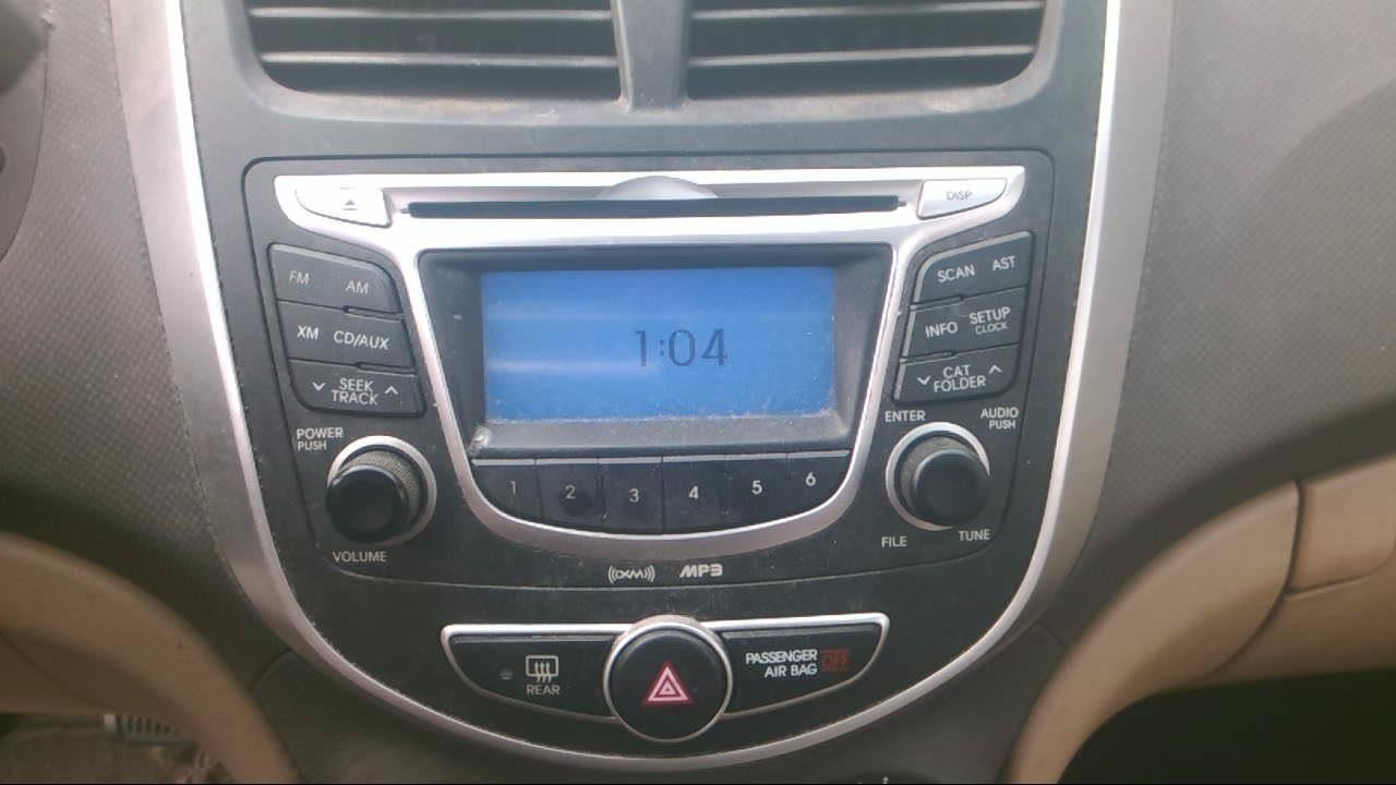 Audio Equipment Radio AM-FM-stereo-CD-MP3 US Market Fits 12-14 ACCENT 801652