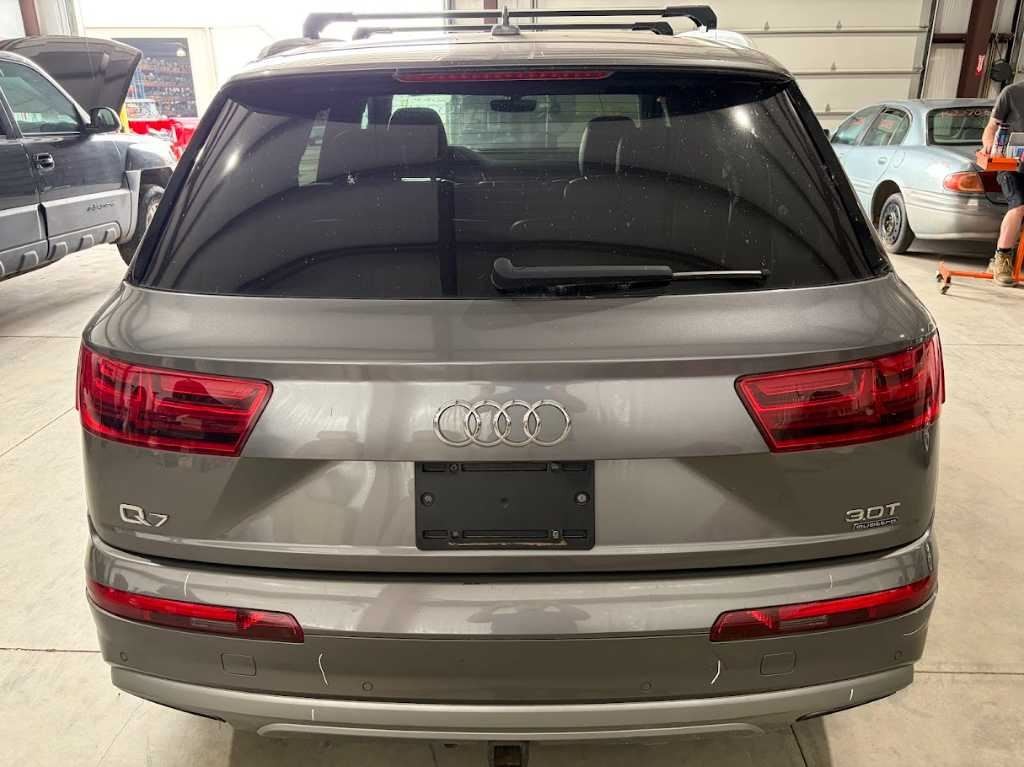 Player Receiver Radio Amplifier Trunk Mounted Fits 17-19 AUDI Q7 1165755