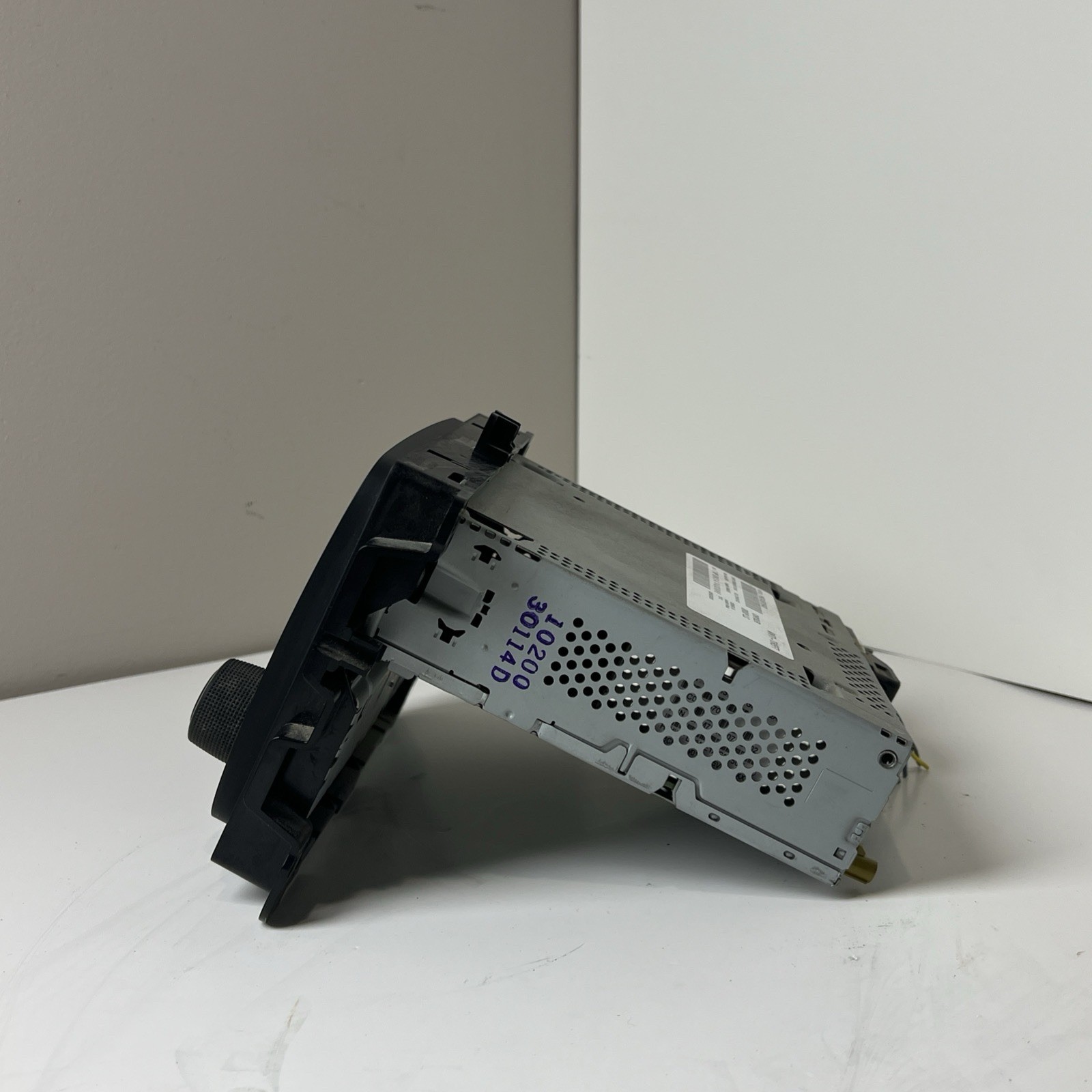 2015 DODGE RAM 1500 AUDIO RADIO MEDIA RECEIVER DISPLAY P68245816AD OEM