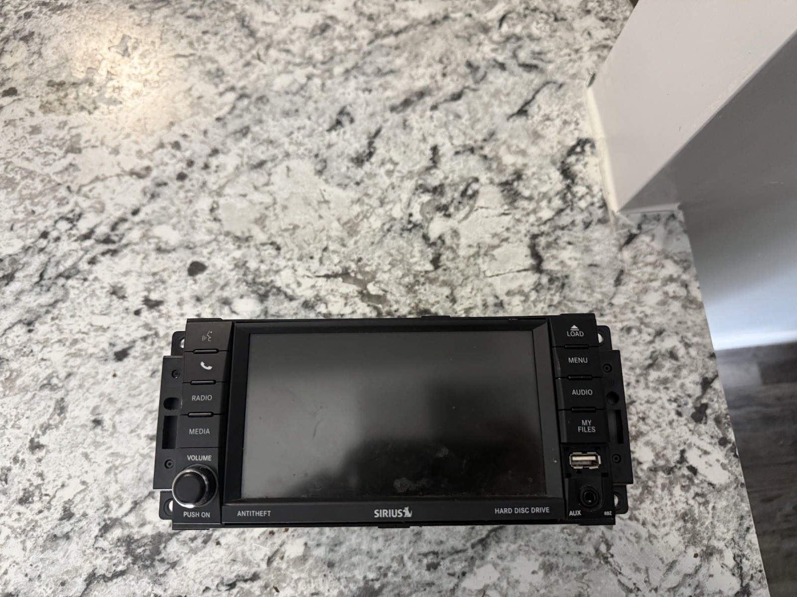 2013-2014 Dodge Challenger AM-FM Navigation UConnect Radio ID RHR