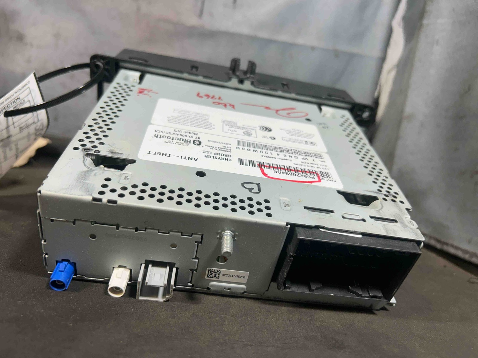 Fits 2015 Chrysler 200 Radio Receiver & Display OEM:68226694AF