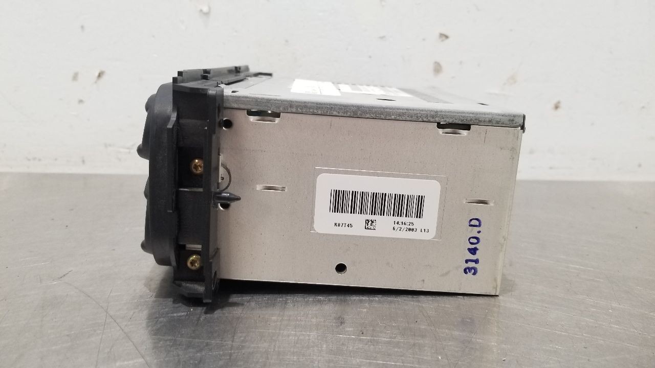 03 DODGE RAM 2500 RADIO AUDIO RECEIVER HEAD UNIT 05064354AJ