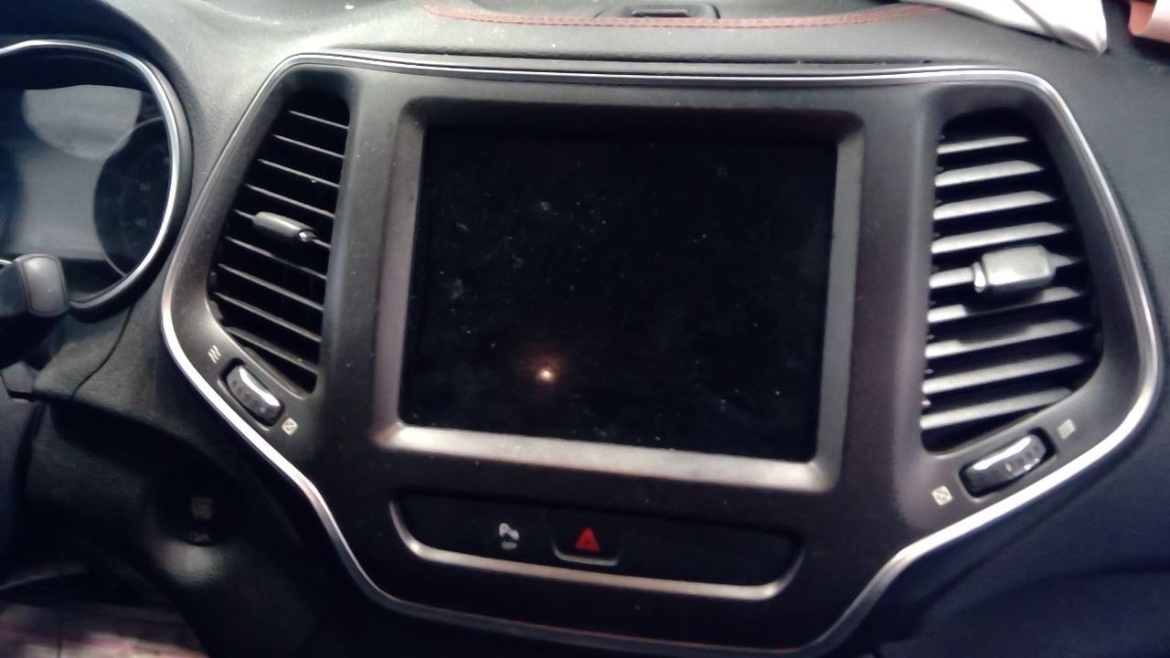 Audio Equipment Radio Display And Receiver Opt Uam Fits 19-20 CHEROKEE 12712319