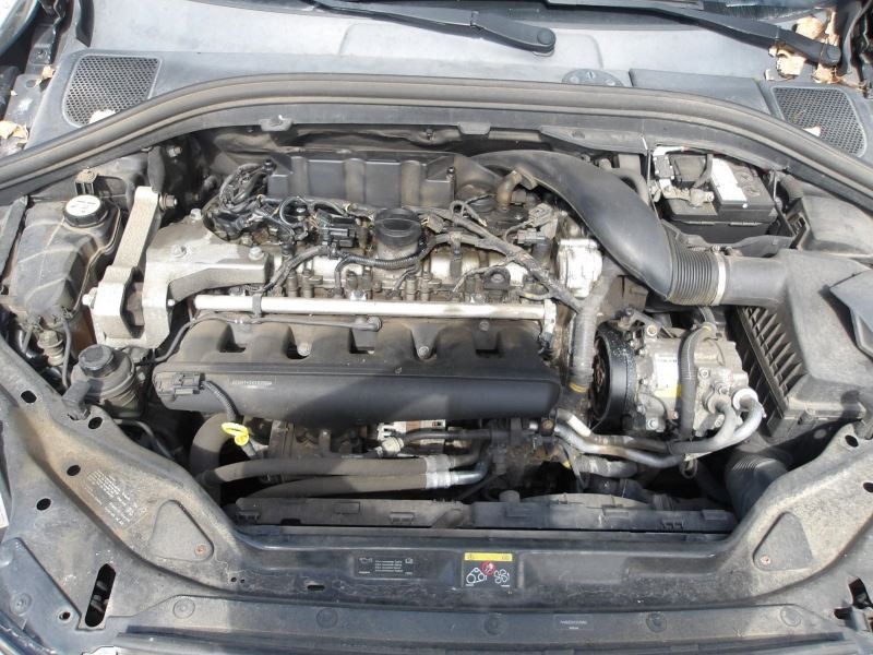 Audio Equipment Radio XC60 Display Upper Fits 09-12 VOLVO 60 SERIES 1960327