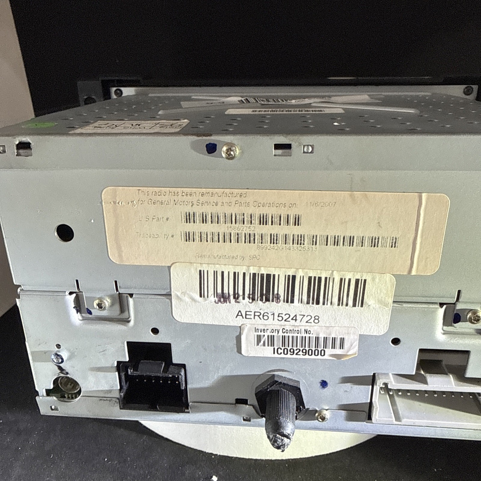 DEM GM Radio CD Player AUX 15862752 Siemens VDO Silverado Sierra Tahoe Yukon INT