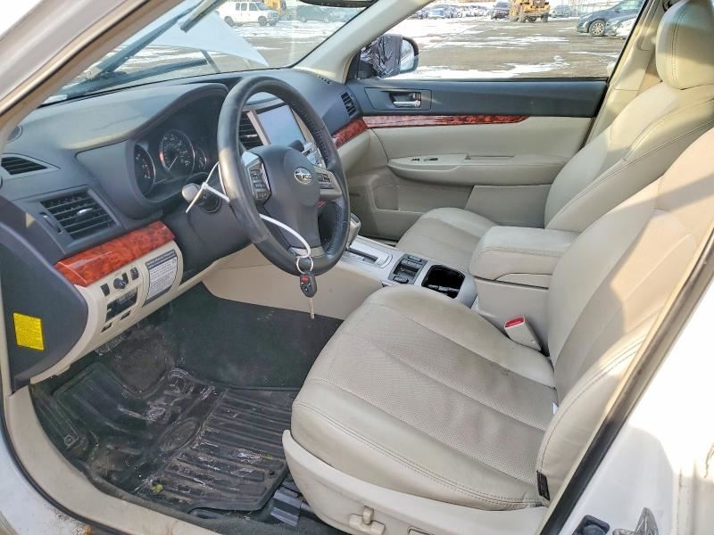 2010-2012 Subaru Legacy AM FMRadio AM FM6CD OEM 1542429