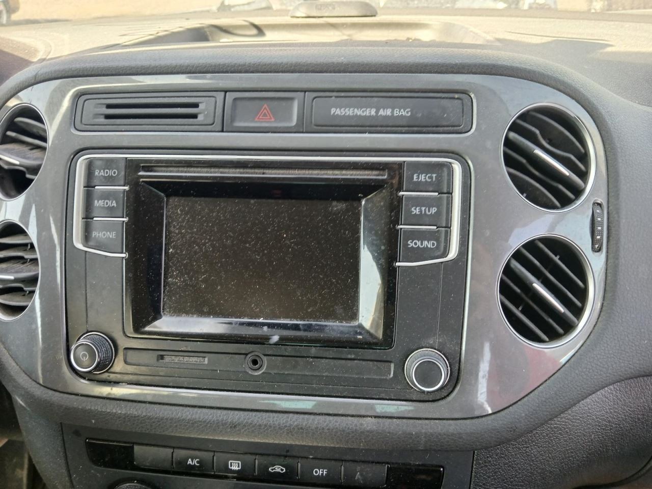 Audio Equipment Radio Display And Receiver Opt I7B Fits 17-18 PASSAT 1462052