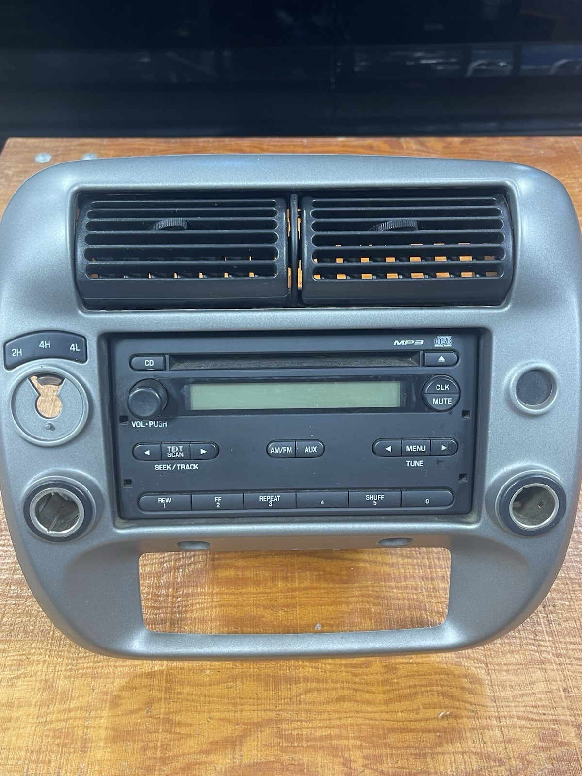 2007-2011 Ford Ranger Center Dash Radio Bezel W/Radio 4WD Silver 7L5T-18C869-AC