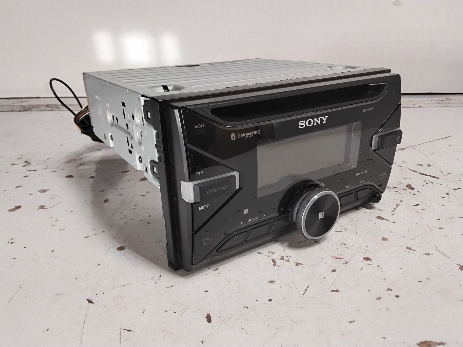 Sony WX-920BT Double Din CD Bluetooth USB AUX AM FM Radio Receiver