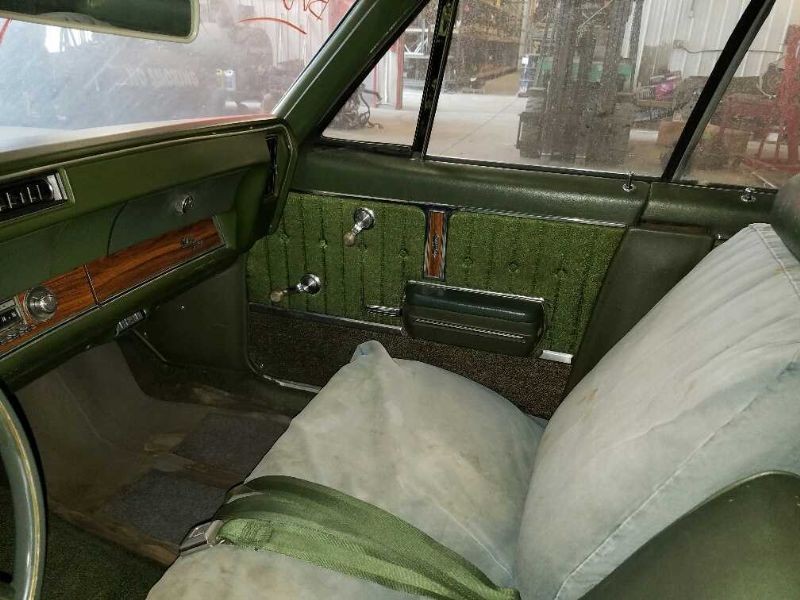 UNTESTED A/M RADIO FOR REBUILD FITS 1972 CUTLASS 996055